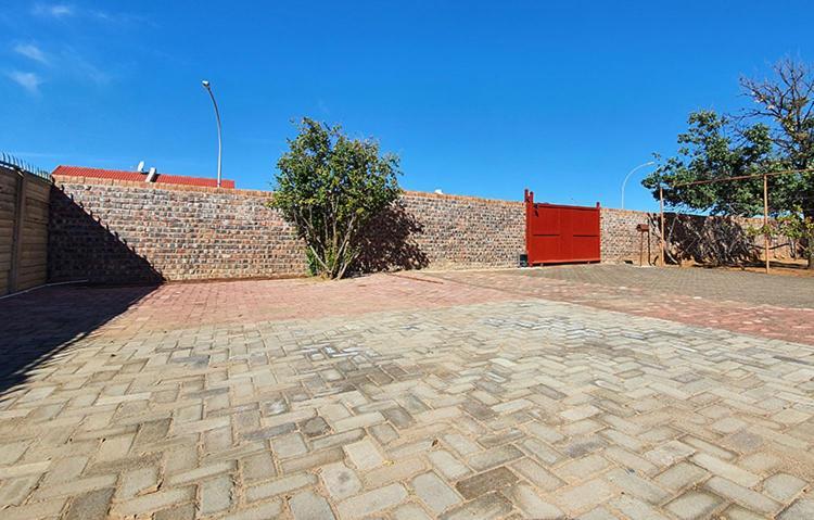 Genesis Self Catering Apartments Bloemfontein Esterno foto