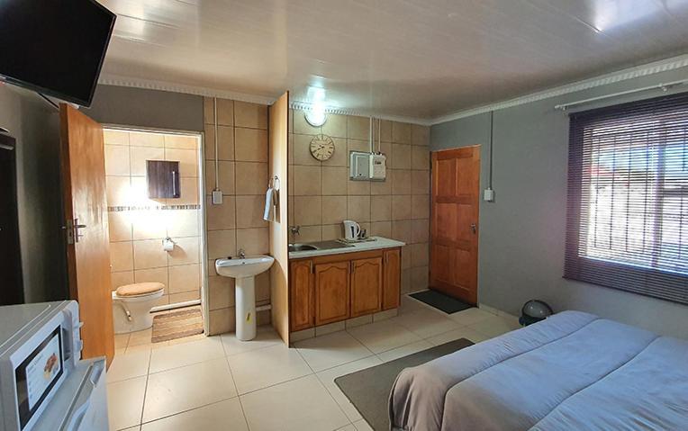 Genesis Self Catering Apartments Bloemfontein Esterno foto